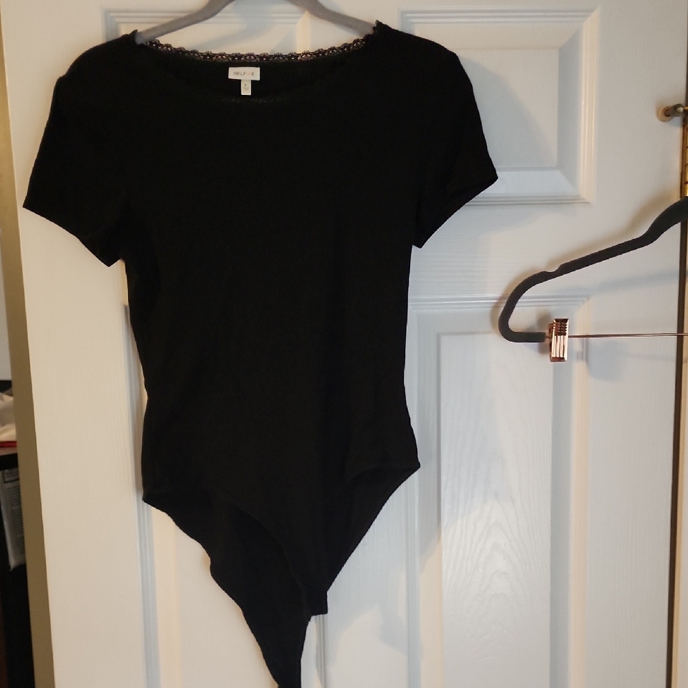 Ribbed bodysuit Black with lace neckline